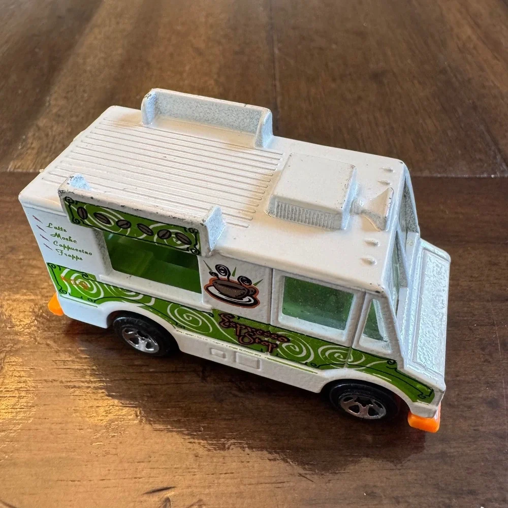 Hot Wheels Quick Bite Food Truck Espresso Stop White Coffee Van 1983 Mattel